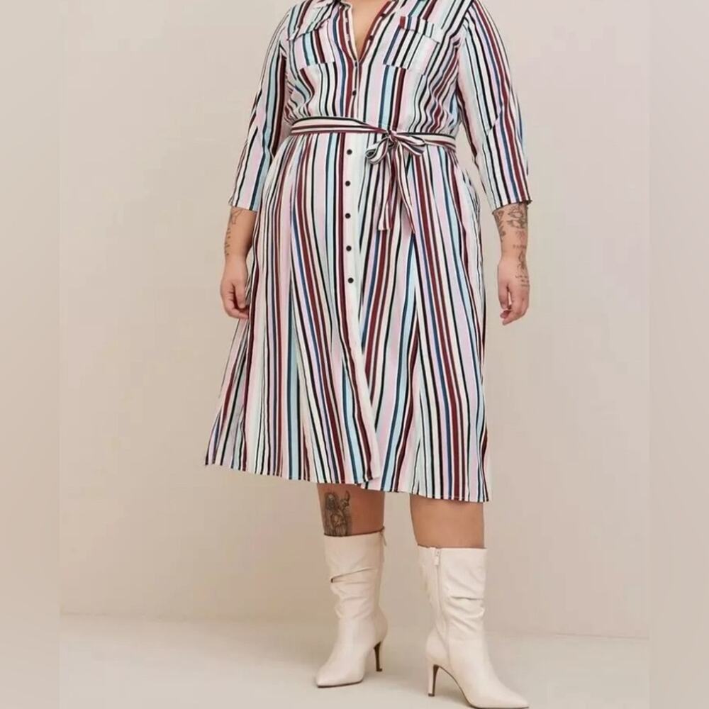 Torrid Midi Stretch Challis Button Striped Dress Pockets  Size 2